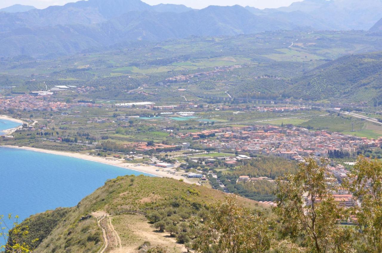 Casa Benny difronte al mare Apartment Oliveri Bagian luar foto